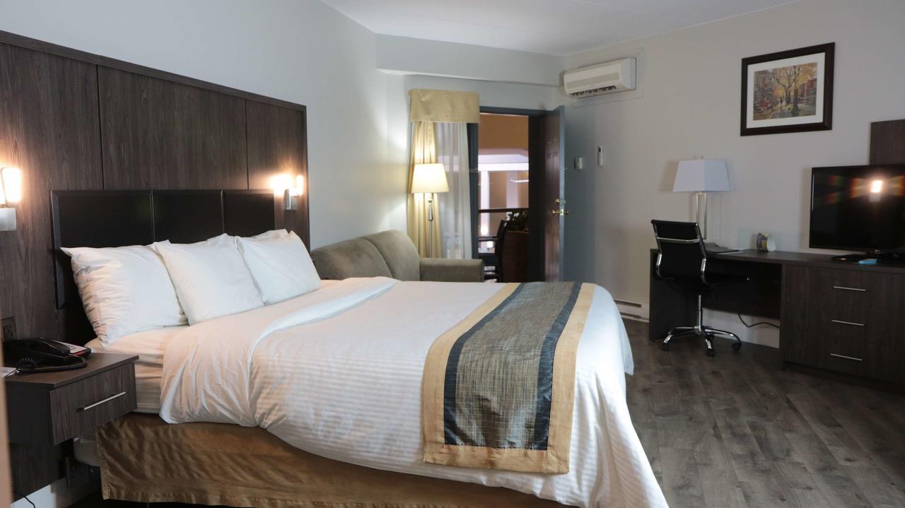 Best Western Laval-Montreal & Conference Centre Exterior photo