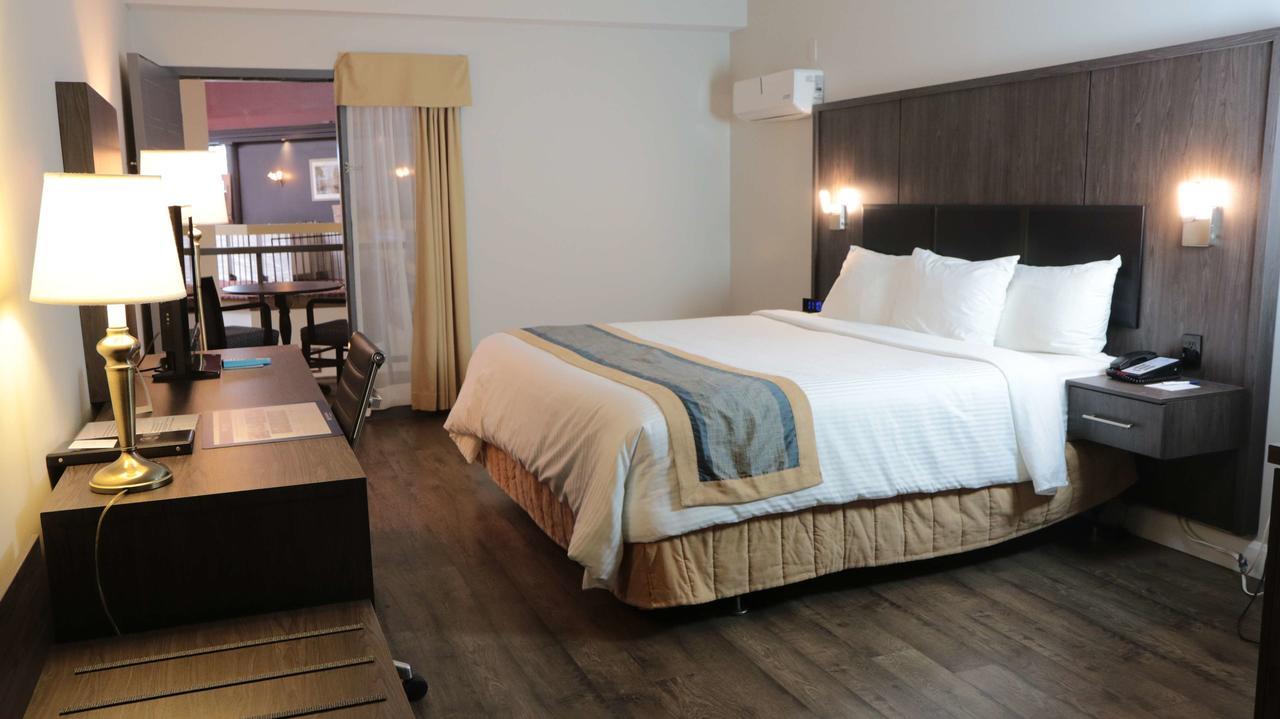 Best Western Laval-Montreal & Conference Centre Exterior photo