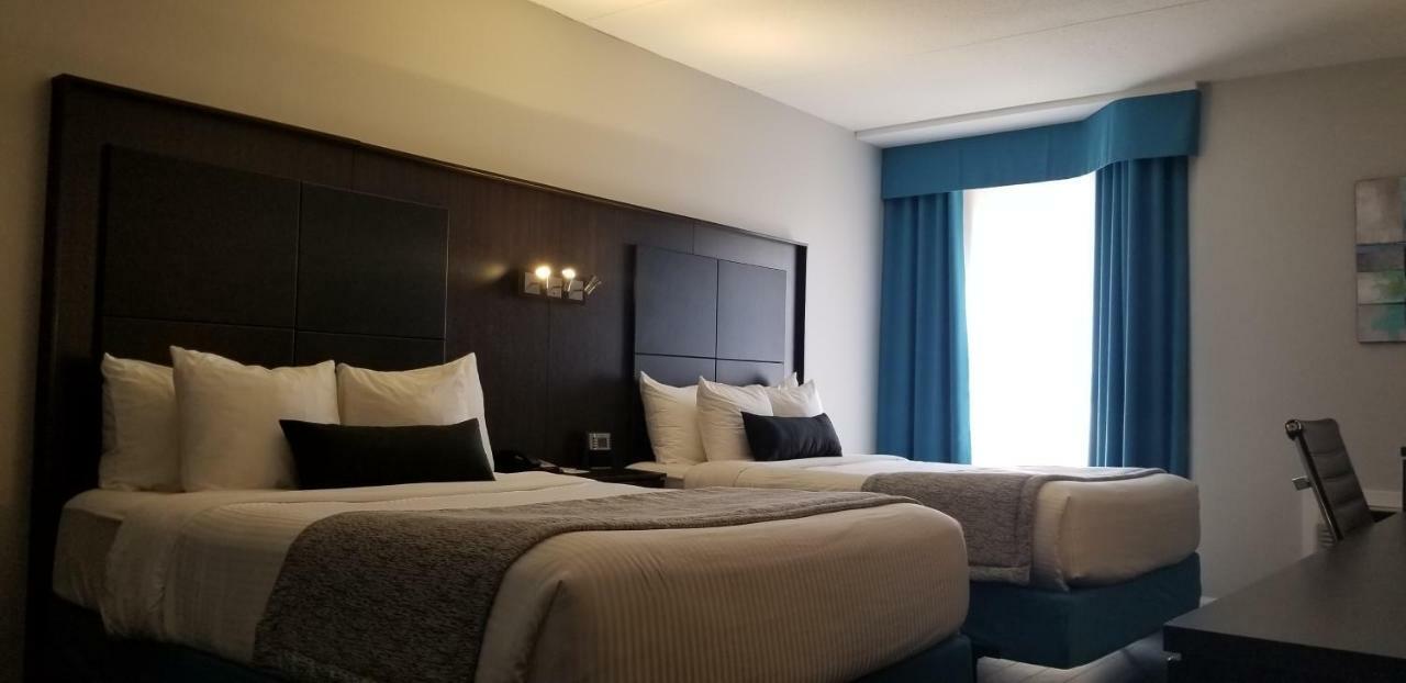 Best Western Laval-Montreal & Conference Centre Exterior photo